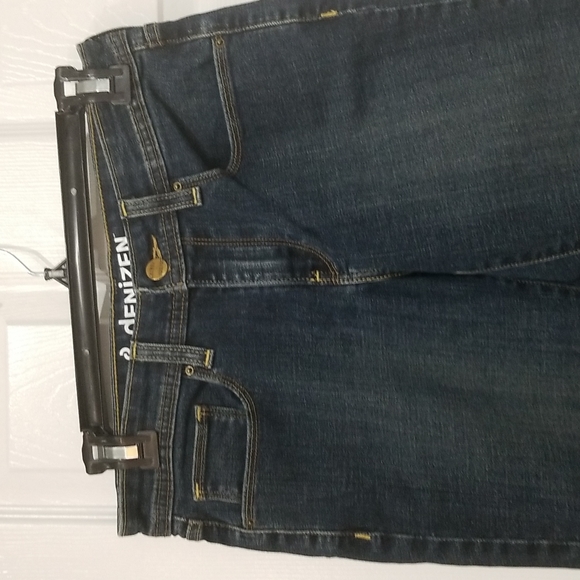 Denizen Levis Blue Jean Capri Pants - Picture 2 of 11
